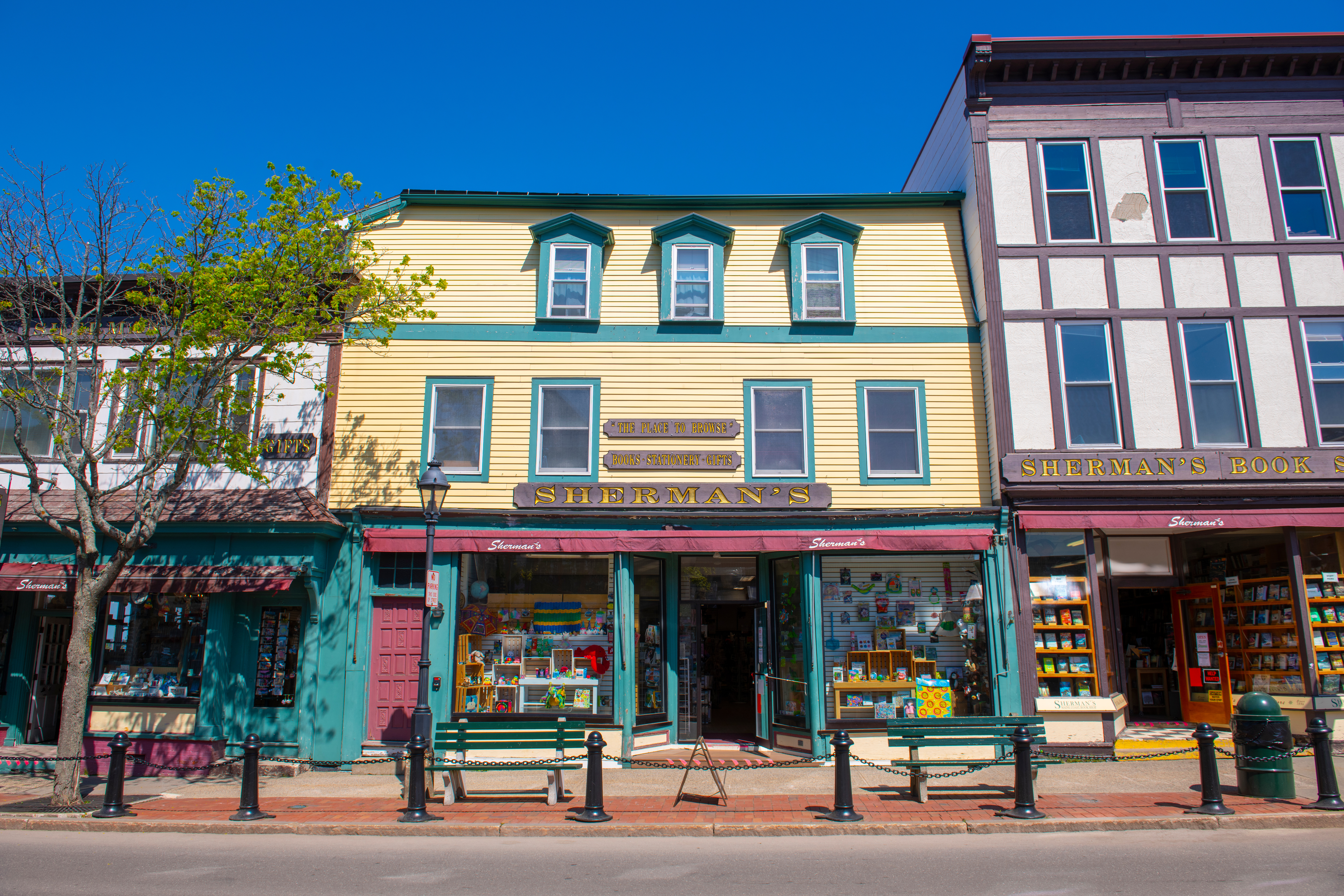 Sherman’s Maine Coast Book Shop storefront on Main Street in downtown Bar Harbor